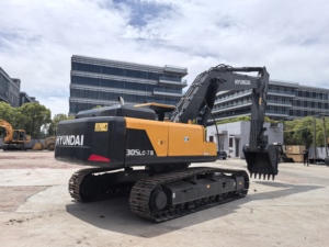 Excavadoras HYUNDAI 305-7 usadas, oruga hidráulica de segunda mano en buenas condiciones con bomba como componente central en stock - Product Image 6