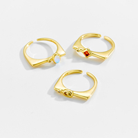 FUAMAY 2025 Bijoux minimalistes en laiton plaqué or 18 carats, 12 pierres de naissance multicolores et multiformes, bague ouverte carrée pour cadeau de Noël