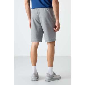 Shorts gris chiné coupe standard pour homme Air Jones Albie, mélange coton et polyester pour tenue décontractée et sportive - Product Image 5