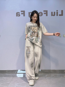 Completo Estivo da Donna <span class=keywords><strong>Taglie</strong></span> <span class=keywords><strong>Forti</strong></span> con Pantaloni Dritti e Top a Maniche Corte Tie-Dye con Strass, in Cotone Spandex, Stile Casual Europeo Americano - Product Image 3