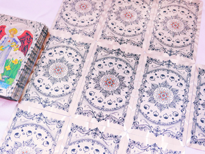 <span class=keywords><strong>Tarot</strong></span> de l'Énergétique Rose Personnalisé avec Boîte Magnétique – Vente en Gros Direct Usine - Product Image 5