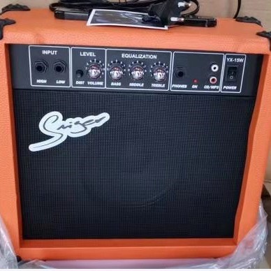 Batch-delivered guitar amplifier with 15W power output, featuring distortion-free sound and support for headphone jack.