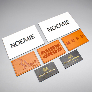 Etiquetas de Prendas Personalizadas de Cuero Genuino Lavable con Logotipo de Diseñador, Grabadas en Relieve, Corte Recto, Impresas en Color Personalizado para Bolsas de Ropa - Product Image 2