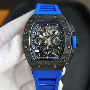Super chronographe Flyback RM11-03, doté d'un cadran en fibre de carbone, d'un verre saphir et d'un mouvement mécanique 7750. - Product Image 1