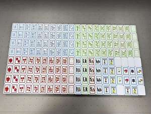Fichas de Mahjong Americanas de Acrílico Verde de Lujo Premium de 1.26 Pulgadas con Diseño de Frotado Manual, Ecológicas para Uso en Juegos Familiares y Viajes al Aire Libre - Product Image 4