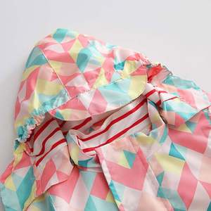 Nouveaux produits : Cintre en bois à motif dessin animé pour manteaux, idéal pour mère et fille, recherche de distributeur - Product Image 4