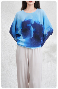 Chemisier élégant décontracté pour femme à manches chauve-souris, style coréen, rayé, ample et respirant, vente en gros en vrac - PY Fashion Design - Product Image 2