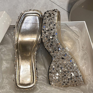 Sandalias de cuña plateadas con punta abierta para verano 2026, cómodas, con lentejuelas, para fiesta, tipo exterior - Product Image 3