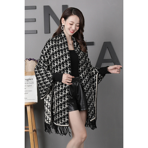 Chal de invierno de alta calidad tejido Jacquard cuello vuelto encogimiento de hombros de lana teñida para mujer - Product Image 1