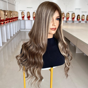 Nueva Llegada, Cabello Virgen Ruso con Mechas <span class=keywords><strong>Balayage</strong></span> Marrón Ceniza <span class=keywords><strong>Claro</strong></span>, Ondulado Suelto, 150% de Densidad, Encaje Transparente, Peluca Frontal de Encaje 360 - Product Image 2