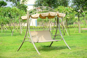 Balançoire de patio de luxe Mobilier de jardin extérieur Balançoire Chaise en gros Classique 3 places Balançoire à baldaquin rembourrée pour patio - Product Image 5
