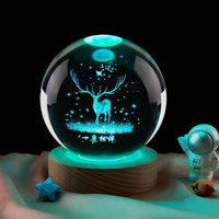 Système solaire intérieur sculpté 3D Planète Sphère Laser Petite veilleuse LED colorée RVB Lampe boule de cristal avec socle en bois