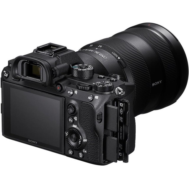 Digital Cameras JPSony Alpha A7 III Mirrorless 4K Camera ILCE-7M3 Body FE 35mm F1.8 FE 4-5.6 Full Frame Lens Kit E40SNILCE7M3