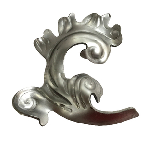 Panneaux floraux décoratifs en fer forgé, rosettes, éléments décoratifs en fer forgé, clôtures, rampes d'escalier, treillis, portails - Product Image 1