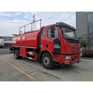 Camión Cisterna de Combustible de Uso Pesado para Construcción y Suministro Urbano de Combustible, Dirección Personalizada, Hecho en China, Certificado ISO y CCC - Product Image 5