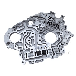 6 t30 6 t40 6 t45 6 t50 6 t31 6 t41 24265971 nuovissima trasmissione nuovo stile pompa olio corpo valvola piastra in alluminio per Chevrolet Cruze - Product Image 1