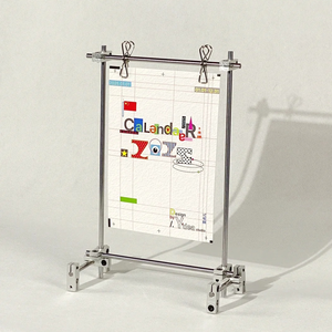 Suporte de Mesa para Cartazes com Eixo Linear Industrial e Clipes de Fixação para Restaurantes, Bares e Lojas de Varejo - Product Image 3
