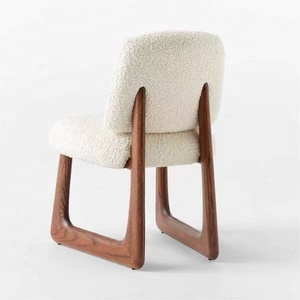 Nuova Sedia da Pranzo Pula in Bouclé dal Design Classico Modernista, Produzione di Massa OEM - Product Image 2