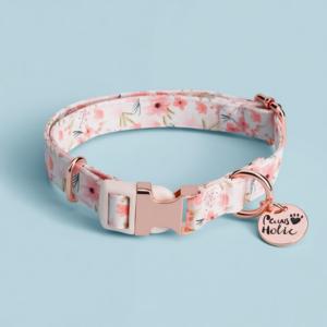 Collier pour chien en coton de luxe moderne et élégant, taille M, design élégant, impression personnalisée, doux, durable, fermeture à boucle légère - Product Image 1