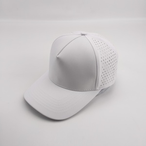Gorra de Béisbol Impermeable de 5 Paneles con Logotipo Personalizado, Orificios Cortados con Láser, Secado Rápido, Gorra Deportiva - Product Image 6