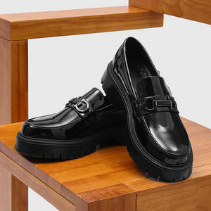 Chaussures en cuir les plus vendues pour hommes, style en cuir véritable pour hommes, chaussures habillées formelles pour hommes, style de mode haut de gamme, chaussures Derby - Product Image 4