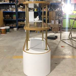 Vitrina de Madera Maciza Personalizada para Pan, Pasteles y Postres, Estante Curvo de Dos Caras de Varias Capas, Forma Ovalada Blanca/Dorada - Product Image 2