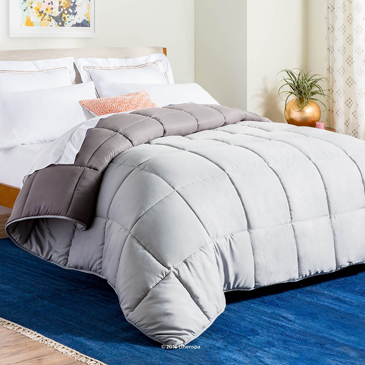 China Supplier Customized Size Polyester Filled Quilt