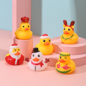Jouet aquatique créatif pour enfants : Canard jaune à cornes, Père Noël, Bonhomme de neige – Jouet à presser en plastique durable - Product Image 3