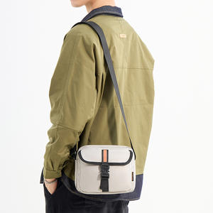 Sac de poitrine WePower pour homme, sac bandoulière multifonctionnel en nylon, gris clair, tenues de tous les jours été 2024 - Product Image 1