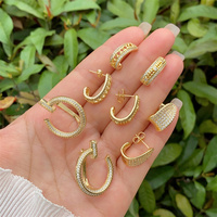 Boucles d'oreilles pendantes en cuivre zircon plaqué or 18 carats, 1 paire élégante style vintage dame géométrique en forme de coeur incrusté