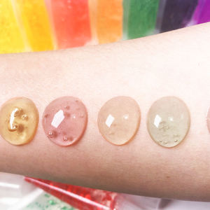 Brillo de labios de arcoíris Fruit para niños, aceite de base transparente, bolsa de pie, brillo de labios hidratante artesanal, único, venta al por mayor - Product Image 4