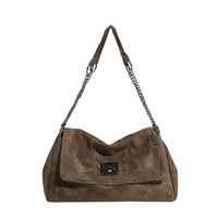 Sac fourre-tout simple à porter à la main pour femme, nouvelle collection automne 2025, sac à bandoulière polyvalent avec chaîne et texture raffinée