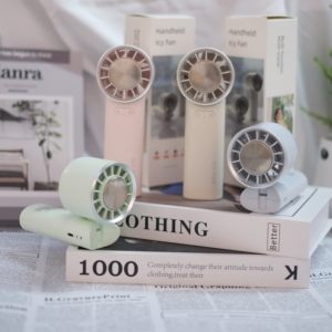 พัดลมพกพาแบบพับได้ เงียบ สีสันตามสั่ง พร้อมสายคล้องคอ สำหรับใช้ในบ้านและนอกบ้าน - Product Image 1