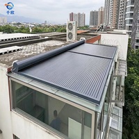 Store banne motorisé en alliage d'aluminium avec isolation en polyuréthane, design moderne pour positionnement en fenêtre supérieure, ombrage extérieur durable