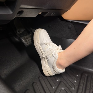 Tapis de voiture TPE antidérapant toutes saisons avec logo personnalisé et design breveté 5D pour Daihatsu Hijet 2022 et après - Product Image 2