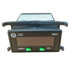 เครื่องวัดชั่วโมงการทำงานแบบดิจิตอล LED ของ GIC สำหรับอุตสาหกรรม ตั้งโปรแกรมรีเซ็ตได้ ตัวเครื่องทำจากพลาสติก รองรับหลายแหล่งจ่ายไฟ (ไฟ AC 110V แบตเตอรี่ 12V DC) - Product Image 2