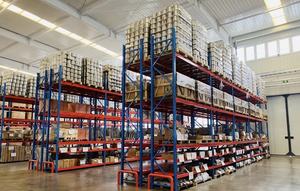 Steel Heavy Duty Warehouse Rack System with Corrosion Protection <b>Plug</b>-In Installation Stacking Racks - Product Image 2