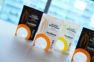 Pochette debout à fenêtre transparente personnalisée excellente performance <span class=keywords><strong>de</strong></span> stockage pour épices condiments assaisonnement paquets en plastique PE - Product Image 6