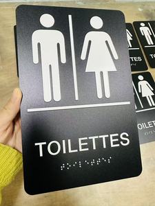 Señalización de Baño en Braille ADA con Flecha Izquierda, 9x6 Pulgadas, Autoadhesiva, de Aluminio, para Uso en Interiores/Exteriores en Negocios - Product Image 2