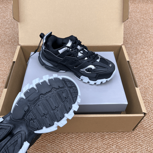 Zapatillas Deportivas con Cordones, Malla Gruesa y Suela Resistente, Estilo Techwear para Hombre y Mujer - Product Image 6