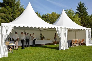 Tonnelle Pagode 5x5m pour Événements et Fêtes en Extérieur, Structure en Aluminium, Fabrication Chinoise, Disponible à la Location - Product Image 2