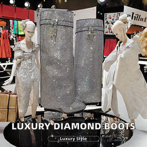 Stivali Alti da <span class=keywords><strong>Donna</strong></span> di Lusso <span class=keywords><strong>con</strong></span> Diamanti, Morbidi e Lucidi, Slip-On <span class=keywords><strong>con</strong></span> Tacco a <span class=keywords><strong>Zeppa</strong></span> e Chiusura in Metallo - Per Tutte le Stagioni - Product Image 2