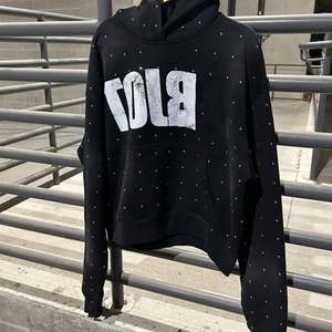 Vente en gros de survêtements vintage personnalisés sérigraphie avec strass et logo, sweats à capuche surdimensionnés en coton lourd délavés au soleil et délavés pour hommes - Product Image 2