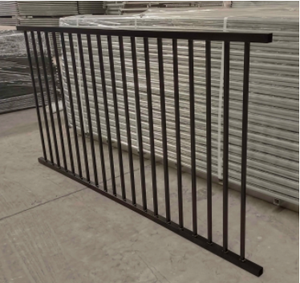 नया डिजाइन गैल्वेनाइज्ड 6 फीट x 8 फीट लपेटे लोहे बाड़ पैनल आउटडोर - Product Image 5