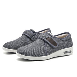 รองเท้าดูแลเท้าสำหรับผู้ชาย ทำจากตาข่ายรองรับแรงกระแทกและหนังแท้ พร้อมส่วนรองรับอุ้งเท้าและระบบลดแรงกระแทก เหมาะสำหรับใส่เดินในฤดูใบไม้ผลิ - Product Image 3