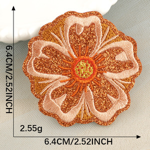 Parches de flores bordados con purpurina de colores de buena calidad para ropa de niños - Product Image 4
