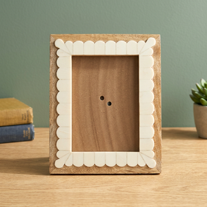 Marco de Fotos de Madera Hecho a Mano, Rectangular, Vertical, para Mesa, Diseño Rústico, Borde Festoneado Blanco, Exhibición Vertical de Sobremesa - Product Image 1