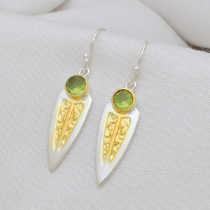 Boucles d'oreilles pendantes fines en argent sterling 925 avec péridot double ton cadeaux de mariage/fête pour les femmes - Product Image 3