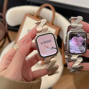<span class=keywords><strong>Bracelet</strong></span> en acier inoxydable Wave de luxe pour <span class=keywords><strong>Apple</strong></span> <span class=keywords><strong>Watch</strong></span> Ultra 49 42 40mm 44 41mm 45mm <span class=keywords><strong>Bracelet</strong></span> en métal pour IWatch 8 7 6 <span class=keywords><strong>SE</strong></span> <span class=keywords><strong>Bracelet</strong></span> pour <span class=keywords><strong>femme</strong></span> - Product Image 1