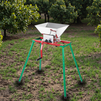 7L Handmatige RVS Gear Juicer Fruit- en Groentepers, -kruimelaar, -ontstammer, appel-, bessen- en druivenpers, met onderstel voor wijn en cider